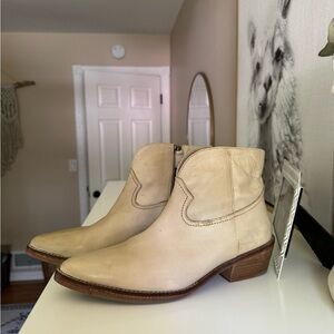 Vintage Foundry leather western boots